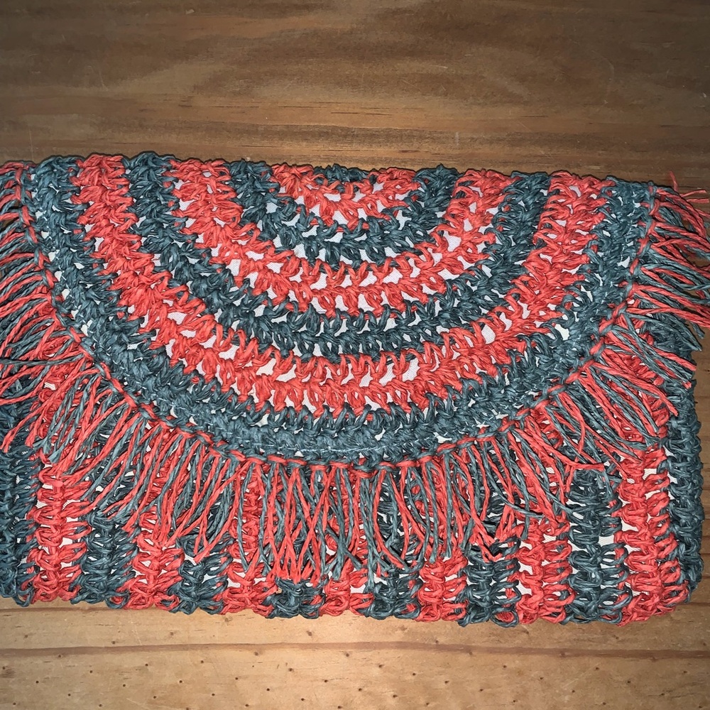 Universal Thread Crochet Fringe Clutch